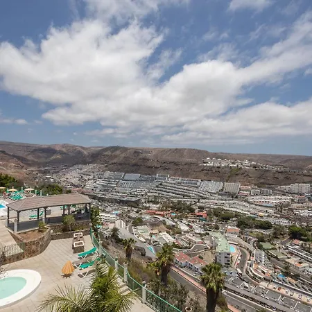 Paradise Hill - Terrace & Seaviews Apartament *